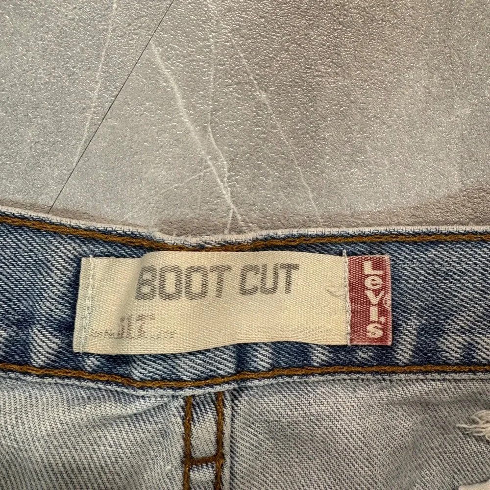 Levis Bootcut Jeans Mens 37x30 Light Wash Distressed Frayed Denim Pants 527